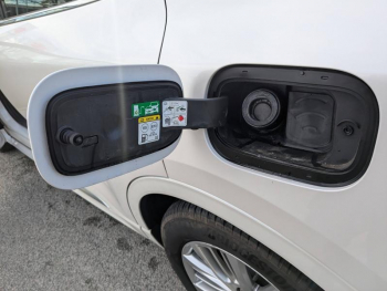 Photo 14 du bon plan FORD Kuga 2.5 Duratec 225ch PHEV Vignale BVA occasion à 22843 €