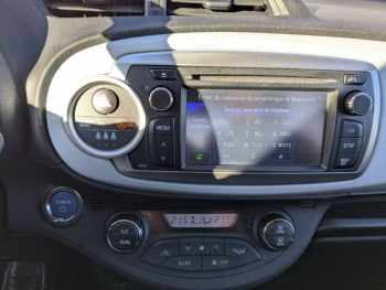 Photo 11 du bon plan TOYOTA Yaris HSD 100h Dynamic 5p occasion à 8990 €