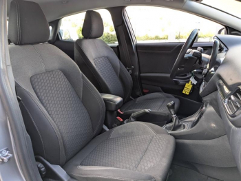 Photo 16 du bon plan FORD Puma 1.0 Flexifuel 125ch S&S mHEV Titanium occasion à 19400 €