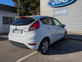 Photo 6 du bon plan FORD Fiesta 1.25 82ch Edition 5p occasion à 7490 €