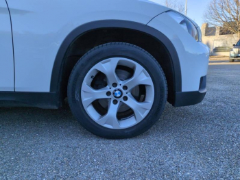 Photo 10 du bon plan BMW X1 sDrive18dA 143ch Lounge occasion à 12000 €