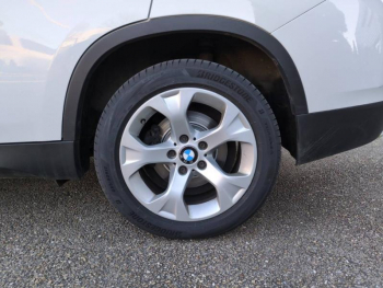 Photo 11 du bon plan BMW X1 sDrive18dA 143ch Lounge occasion à 12000 €