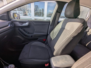 Photo 24 du bon plan FORD Puma 1.0 Flexifuel 125ch S&S mHEV Titanium occasion à 21321 €