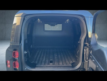 Photo 9 du bon plan LAND-ROVER Defender 90 3.0 D250 Hard Top X-Dynamic SE occasion à 69900 €