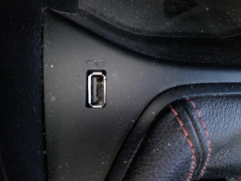 Photo 13 du bon plan FORD Fiesta 1.0 Flexifuel 95ch ST-Line 5p occasion à 17900 €