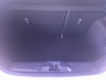 Photo 24 du bon plan FORD Fiesta 1.0 Flexifuel 95ch ST-Line 5p occasion à 17900 €