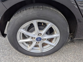 Photo 21 du bon plan FORD Fiesta 1.1 85ch Trend 5p occasion à 9990 €