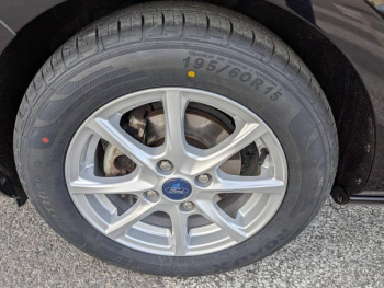 Photo 22 du bon plan FORD Fiesta 1.1 85ch Trend 5p occasion à 9990 €