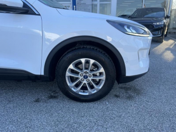 Photo 5 du bon plan FORD Kuga 2.5 Duratec 190ch FHEV E85 Titanium BVA occasion à 25970 €