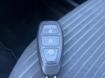 Photo 19 du bon plan FORD Kuga 2.5 Duratec 190ch FHEV E85 Titanium BVA occasion à 25970 €