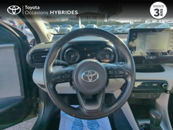 Photo 9 du bon plan TOYOTA Yaris 116h Iconic 5p occasion à 16990 €