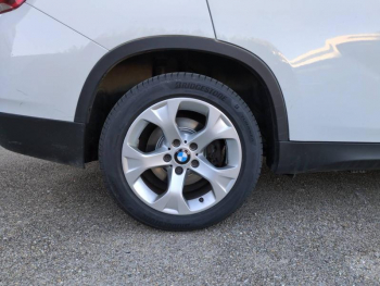 Photo 12 du bon plan BMW X1 sDrive18dA 143ch Lounge occasion à 12000 €