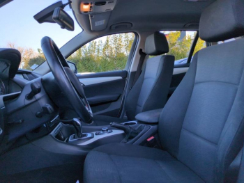 Photo 16 du bon plan BMW X1 sDrive18dA 143ch Lounge occasion à 12000 €