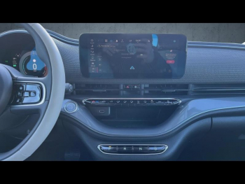 Photo 12 du bon plan FIAT 500 e 118ch La Prima MY23 occasion à 18900 €