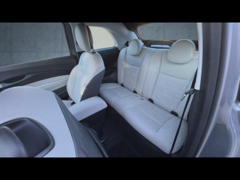 Photo 18 du bon plan FIAT 500 e 118ch La Prima MY23 occasion à 18900 €