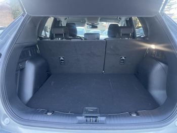 Photo 15 du bon plan FORD Kuga 2.5 Duratec 180ch Hybrid FlexiFuel Titanium Powershift occasion à 29870 €