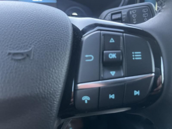 Photo 30 du bon plan FORD Kuga 2.5 Duratec 180ch Hybrid FlexiFuel Titanium Powershift occasion à 29870 €