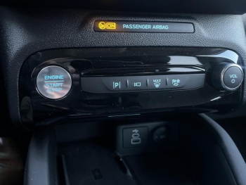 Photo 32 du bon plan FORD Kuga 2.5 Duratec 180ch Hybrid FlexiFuel Titanium Powershift occasion à 29870 €