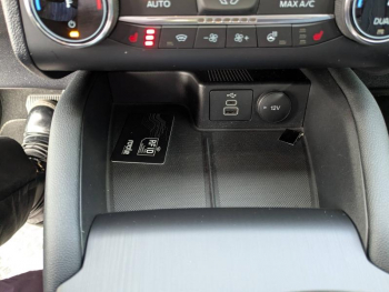 Photo 18 du bon plan FORD Kuga 2.5 Duratec 190ch FHEV E85 Vignale BVA occasion à 27990 €