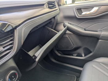 Photo 20 du bon plan FORD Kuga 2.5 Duratec 190ch FHEV E85 Vignale BVA occasion à 27990 €