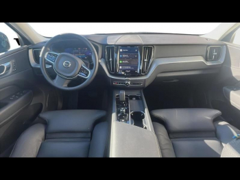 Photo 4 du bon plan VOLVO XC60 T6 Hybride Rechargeable 253 + 145ch Plus Style Dark Geartronic 8 AWD occasion à 51900 €