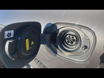Photo 11 du bon plan VOLVO XC60 T6 Hybride Rechargeable 253 + 145ch Plus Style Dark Geartronic 8 AWD occasion à 51900 €