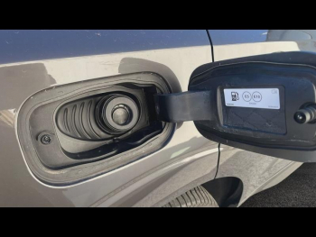 Photo 14 du bon plan VOLVO XC60 T6 Hybride Rechargeable 253 + 145ch Plus Style Dark Geartronic 8 AWD occasion à 51900 €