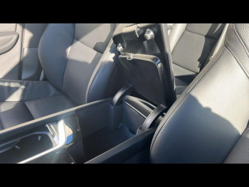 Photo 24 du bon plan VOLVO XC60 T6 Hybride Rechargeable 253 + 145ch Plus Style Dark Geartronic 8 AWD occasion à 51900 €