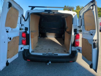 Photo 8 du bon plan PEUGEOT Expert Fg VUL M 1.5 BlueHDi 120ch S&S occasion à 17508 €