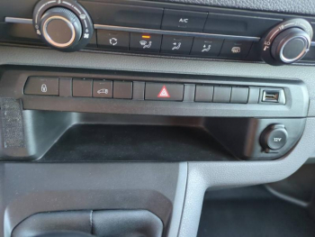 Photo 17 du bon plan PEUGEOT Expert Fg VUL M 1.5 BlueHDi 120ch S&S occasion à 17508 €