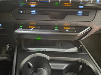 Photo 8 du bon plan LEXUS UX 250h 2WD F SPORT MY22 occasion à 29480 €