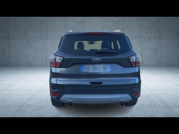 Photo 4 du bon plan FORD Kuga 1.5 TDCi 120ch Stop&Start Titanium 4x2 Powershift occasion à 13490 €
