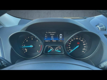 Photo 12 du bon plan FORD Kuga 1.5 TDCi 120ch Stop&Start Titanium 4x2 Powershift occasion à 13490 €