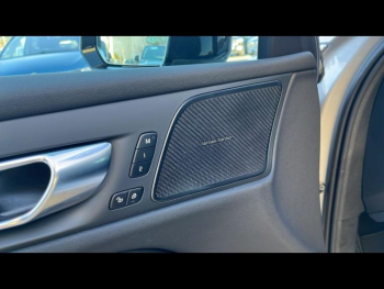 Photo 10 du bon plan VOLVO V60 B4 197ch Ultra Style Dark DCT 7 occasion à 44900 €