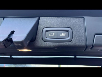 Photo 8 du bon plan VOLVO XC60 T8 Hybride Rechargeable 310 + 145ch Ultra Style Chrome Geartronic 8 AWD occasion à 56990 €