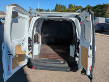 Photo 7 du bon plan FORD Transit Courier VUL 1.0E 100ch Stop&Start Trend occasion à 16290 €