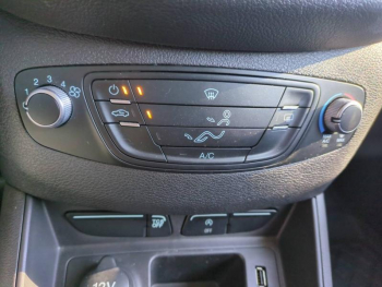 Photo 17 du bon plan FORD Transit Courier VUL 1.0E 100ch Stop&Start Trend occasion à 16290 €