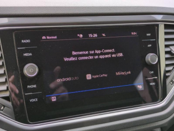 Photo 22 du bon plan VOLKSWAGEN T-Roc 1.5 TSI EVO 150ch R-Line S&S occasion à 18900 €