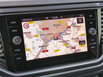 Photo 24 du bon plan VOLKSWAGEN T-Roc 1.5 TSI EVO 150ch R-Line S&S occasion à 18900 €