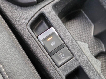 Photo 25 du bon plan VOLKSWAGEN T-Roc 1.5 TSI EVO 150ch R-Line S&S occasion à 18900 €