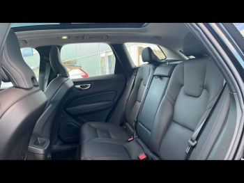 Photo 6 du bon plan VOLVO XC60 T6 Hybride Rechargeable 253 + 145ch Plus Style Dark Geartronic 8 AWD occasion à 51990 €