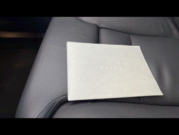 Photo 17 du bon plan VOLVO XC60 T6 Hybride Rechargeable 253 + 145ch Plus Style Dark Geartronic 8 AWD occasion à 51990 €