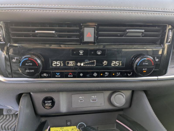 Photo 14 du bon plan NISSAN X-Trail e-Power 204ch Tekna occasion à 33990 €