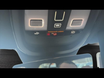 Photo 13 du bon plan VOLVO XC40 B3 163ch Ultimate DCT 7 occasion à 35990 €