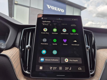 Photo 37 du bon plan VOLVO XC60 T6 Hybride Rechargeable 350ch Ultra Style Dark Geartronic 8 AWD occasion à 68900 €