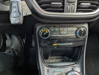 Photo 18 du bon plan FORD Puma 1.0 Flexifuel 125ch S&S mHEV Titanium occasion à 16890 €