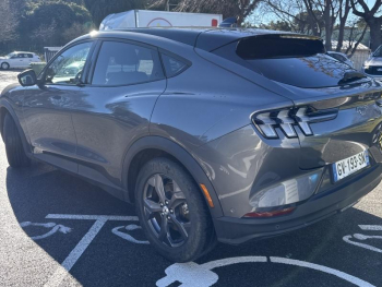 Photo 5 du bon plan FORD Mustang Mach-E 269ch Standard Range 72,6kWh Mach-E Propulsion occasion à 30850 €