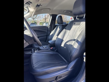 Photo 8 du bon plan FORD Mustang Mach-E 269ch Standard Range 72,6kWh Mach-E Propulsion occasion à 30850 €