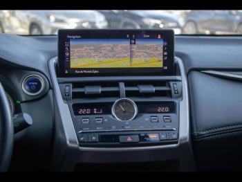 Photo 20 du bon plan LEXUS NX 300h 4WD Executive Euro6d-T occasion à 31990 €