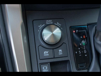 Photo 24 du bon plan LEXUS NX 300h 4WD Executive Euro6d-T occasion à 31990 €